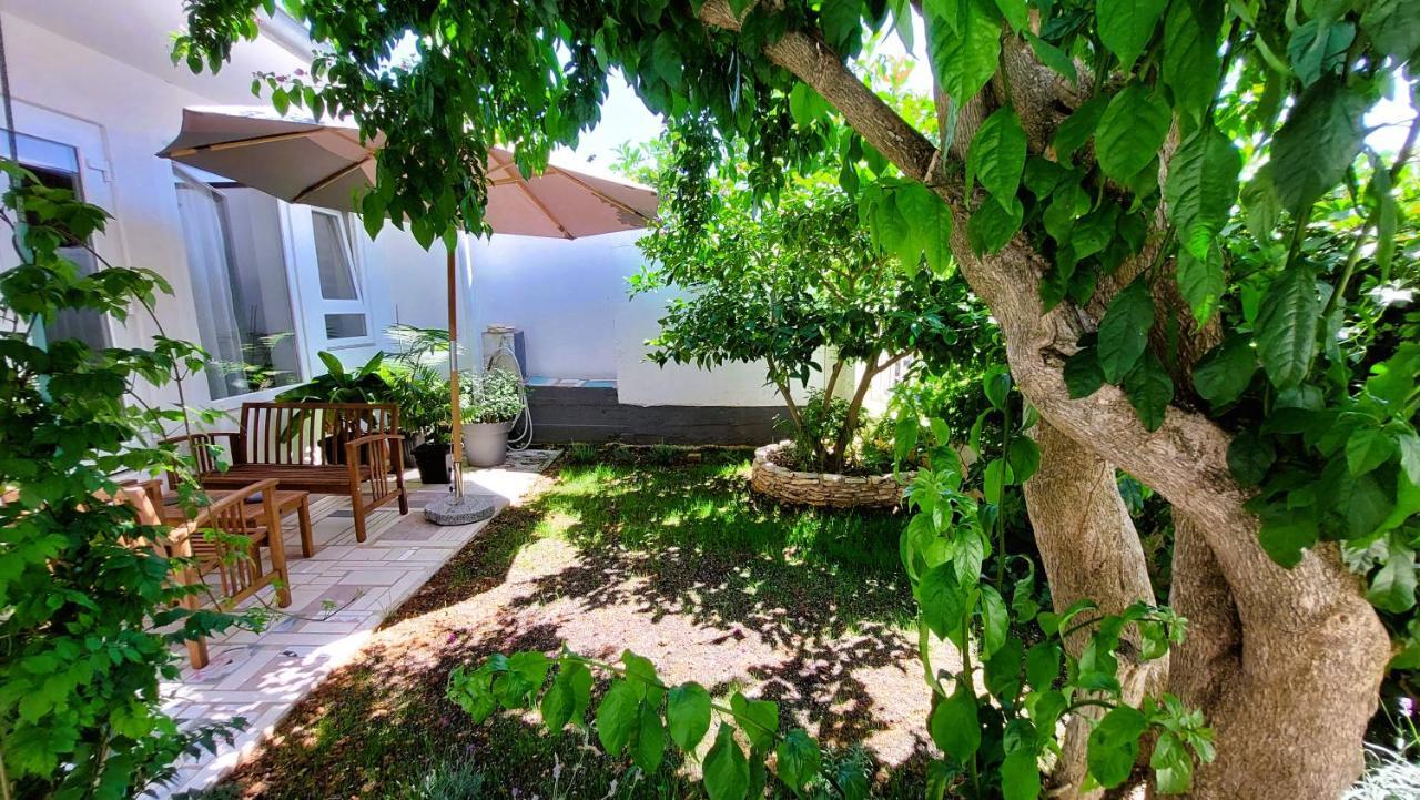 Holiday Home Zora - Family Vacation House Near Protected Area Of The Nature Park Kamenjak, With Green Yard, Wifi, Air-Con Premantura Ngoại thất bức ảnh